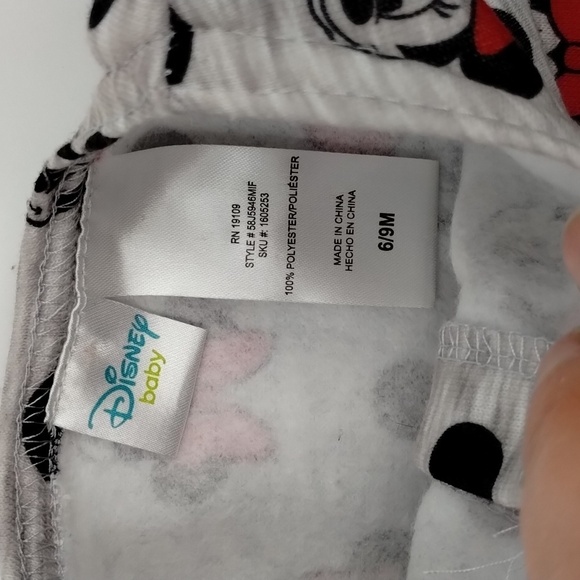 Disney baby Minnie Mouse printed snap down fleece top 6/9 months NWOT - Picture 4 of 6